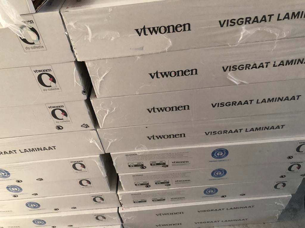 Beige Board vtwonen visgraat laminaat te koop!, Ophalen, Zo goed als nieuw