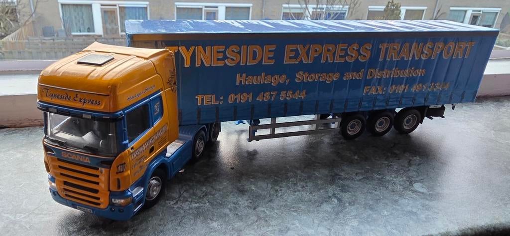 Corgi Scania Tyneside Express Scania Vrachtwagen 1:50, Ophalen of Verzenden, Gebruikt, Bus of Vrachtwagen, Corgi