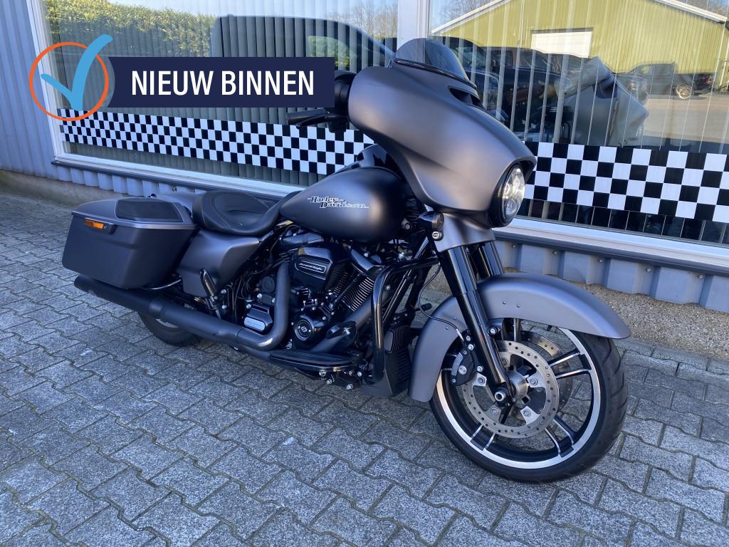 Harley-Davidson Street Glide M8 5HD Ui-Klep (bj 2017)