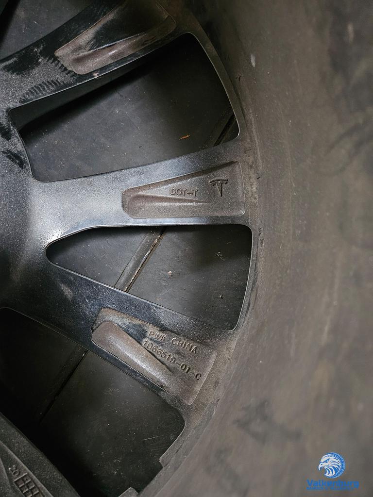 1 stuk originele Tesla Model S Twin Turbine 21 inch velg 5x1, Gebruikt, -, -, Ophalen of Verzenden