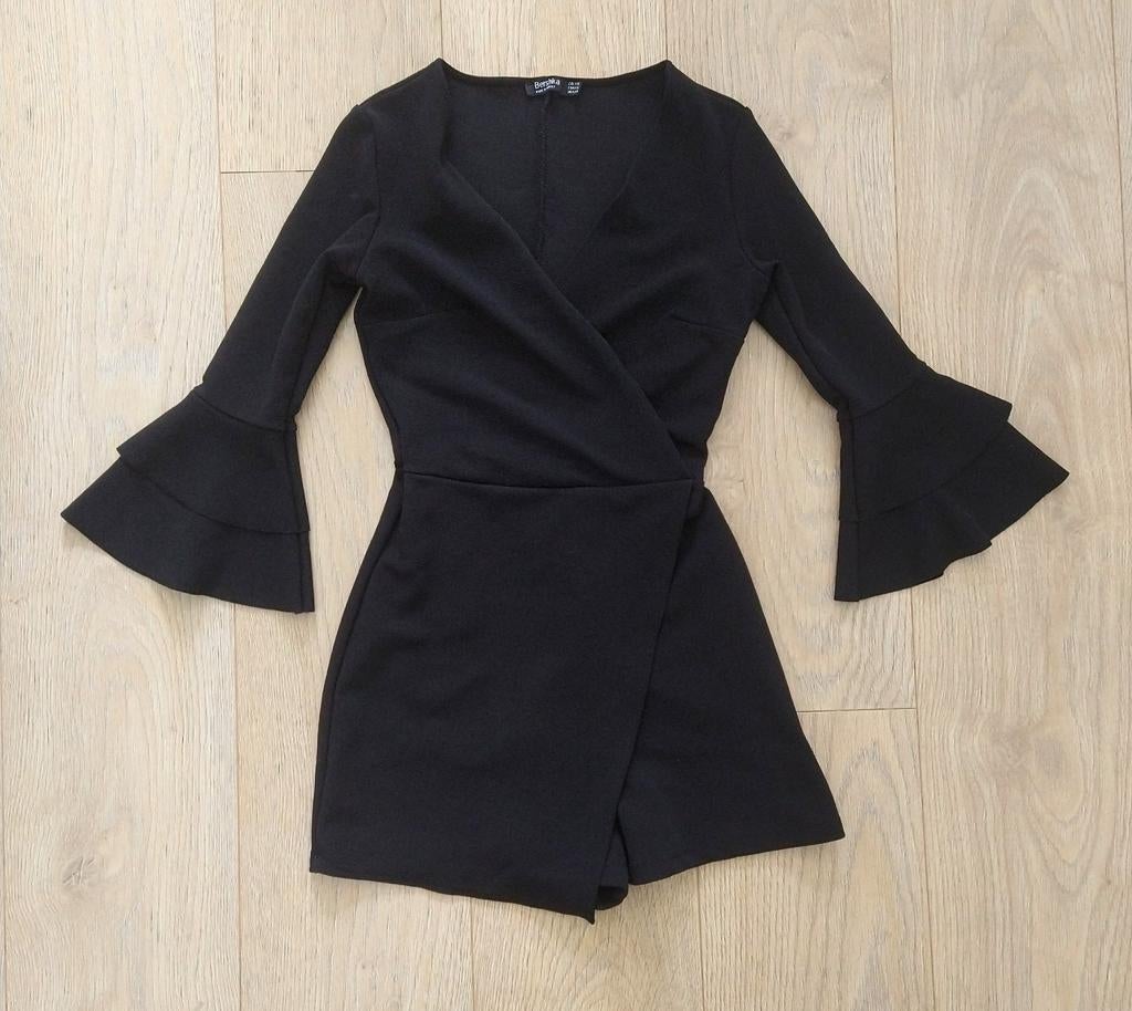 Bershka zwarte jumpsuit met ruches maat xs, Kleding | Dames, Jumpsuits, On-line, Zwart, Zo goed als nieuw, On-line