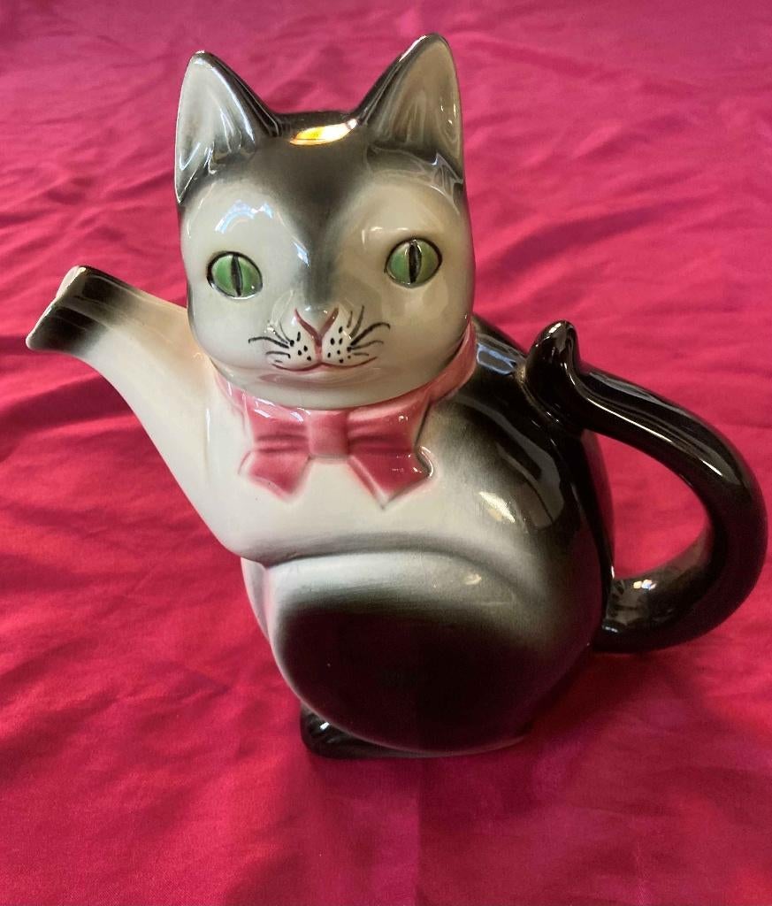 Theepot in de vorm van kat / poes, Ophalen