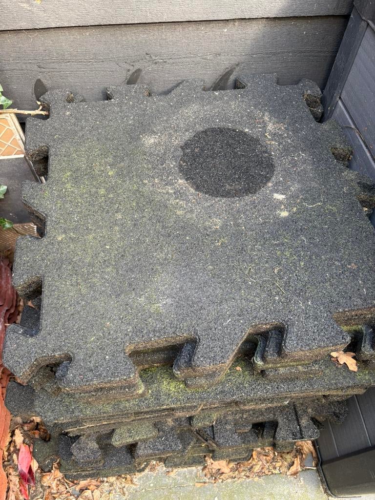 Rubber valtegels 50x50x2,5, Ophalen, Zo goed als nieuw, Rubber, Overige typen