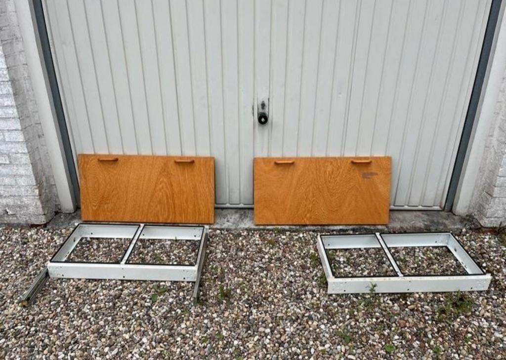 Lundia diversen, schap, hangmappen, plint, Ophalen, Zo goed als nieuw