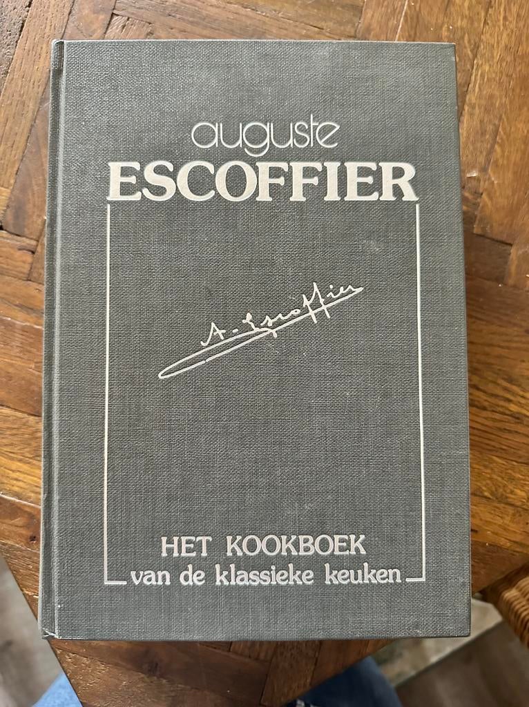 Auguste Escoffier, Ophalen of Verzenden, Gelezen, Europa, Overige typen