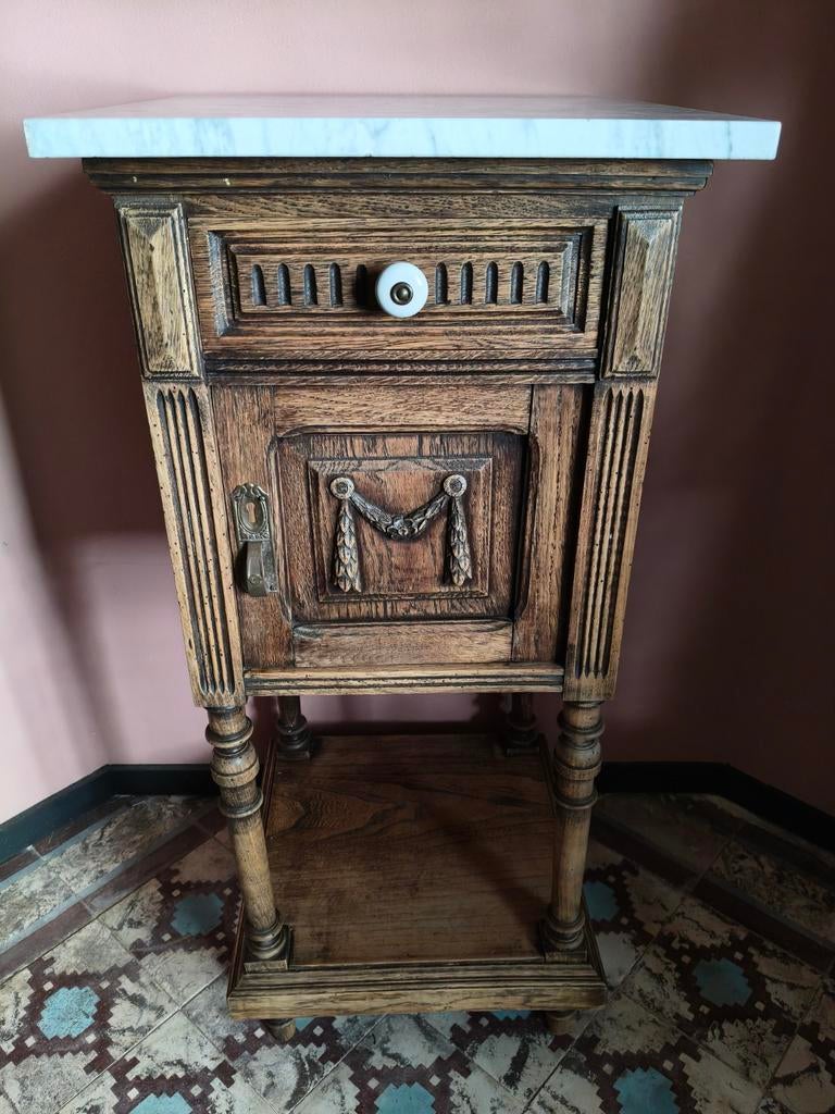 Antiek nachtkastje met marmeren blad, Ophalen, Gebruikt, Minder dan 45 cm, 70 cm of meer