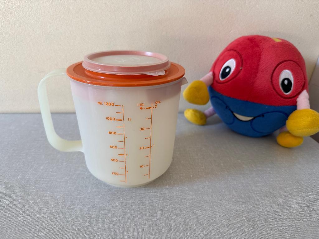 Z.G.A.N. Mix 'n meet maatkan 1200 ML - 1 KG maat kan mixkom, Huis en Inrichting, Keuken | Tupperware, Zo goed als nieuw, Beker of Kan