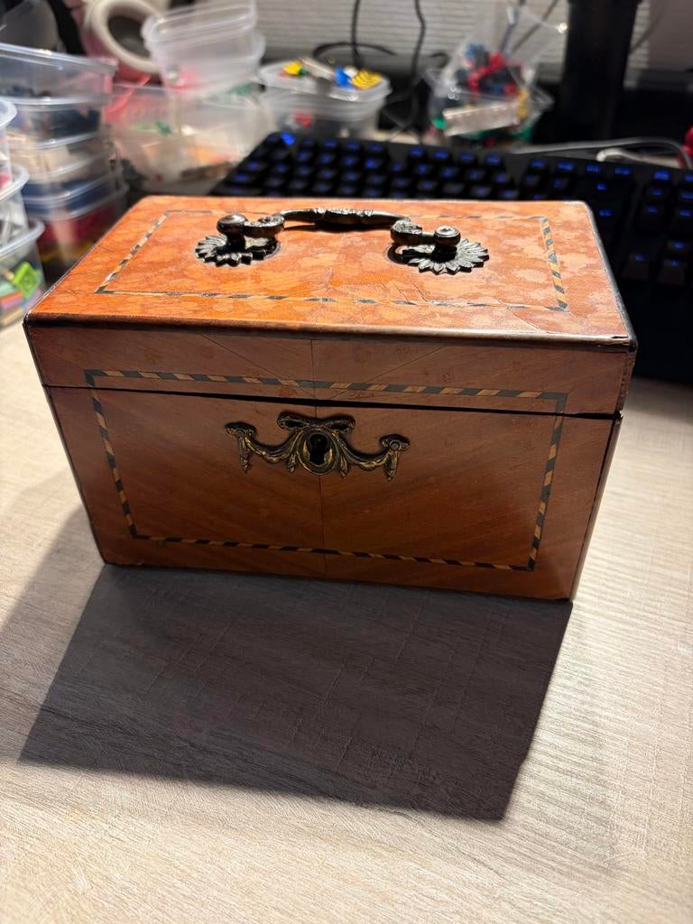 Antieke Theedoosjes - Houten Doosje met Inlegwerk, Minder dan 50 cm, Gebruikt, Ophalen of Verzenden, Minder dan 50 cm