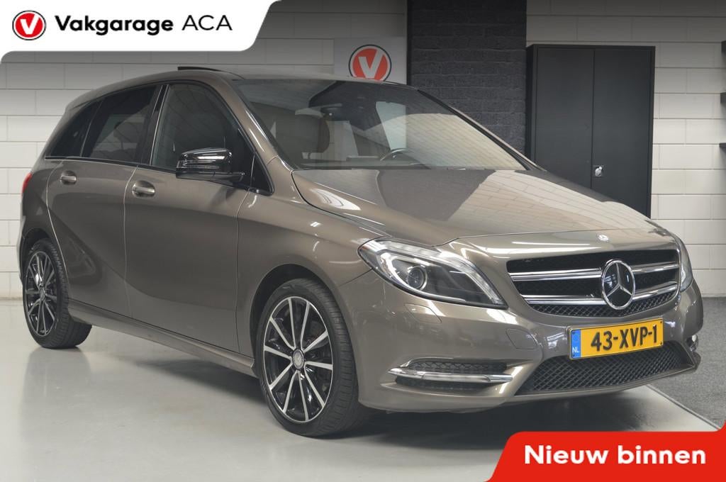 Mercedes-Benz B-klasse 180 Ambition // AUTOMAAT // TREKHAAK, Euro 5, 1325 kg, Gebruikt, Zwart