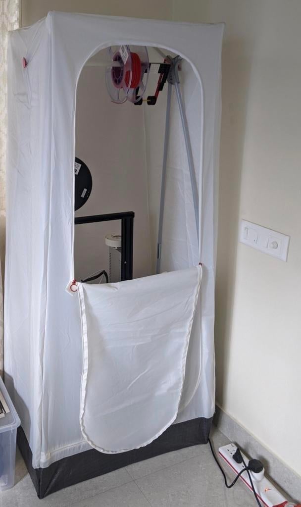 IKEA Vuku kledingkast met ritssluiting, wit, Ophalen, Kunststof, Gebruikt, 100 tot 150 cm