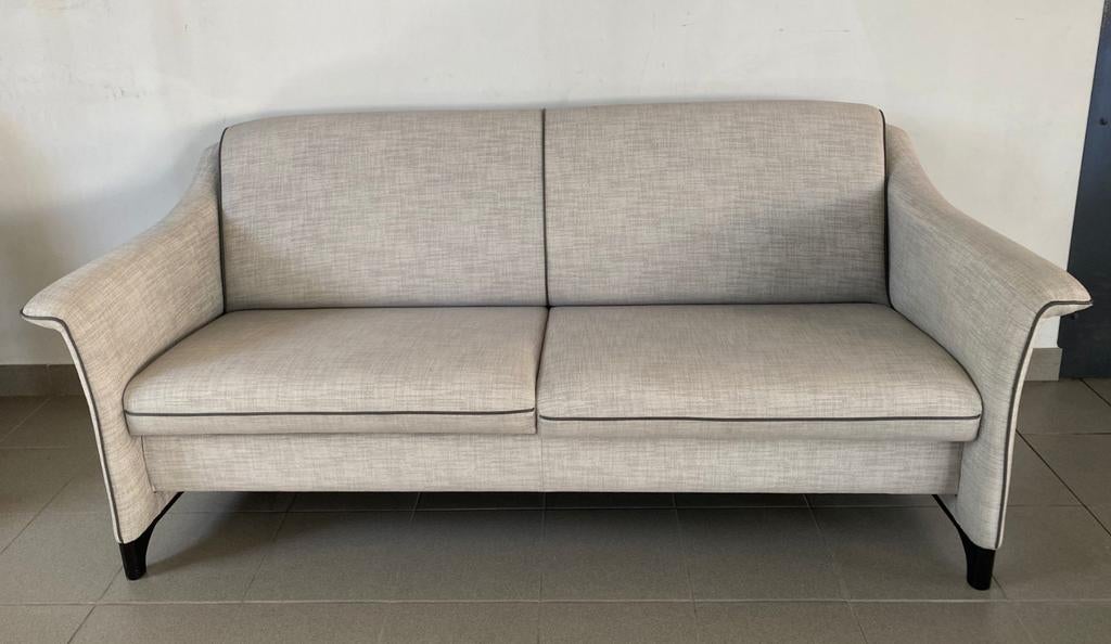 Minimalistische 2-zits Bank | Scandinavische Stijl | Licht, Ophalen, N t, Tweepersoons, 75 tot 100 cm