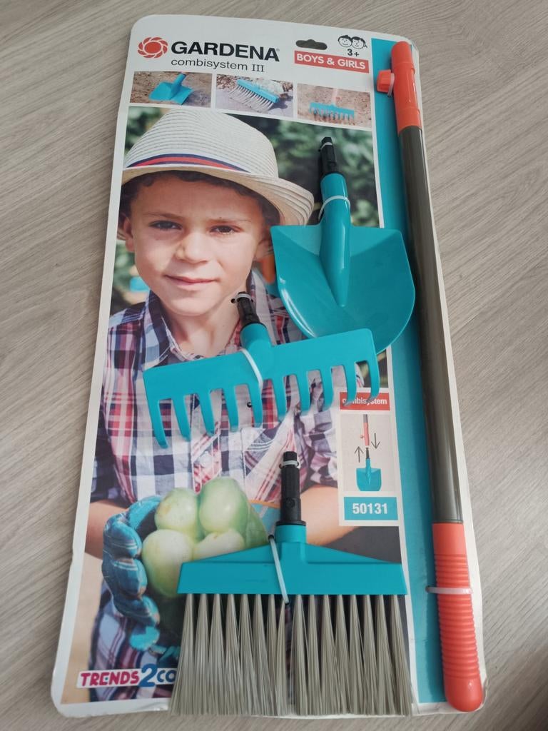Gardena combi systems 3 schep hark en bezem voor kids nieuw, Nieuw, Ophalen of Verzenden, Bezem