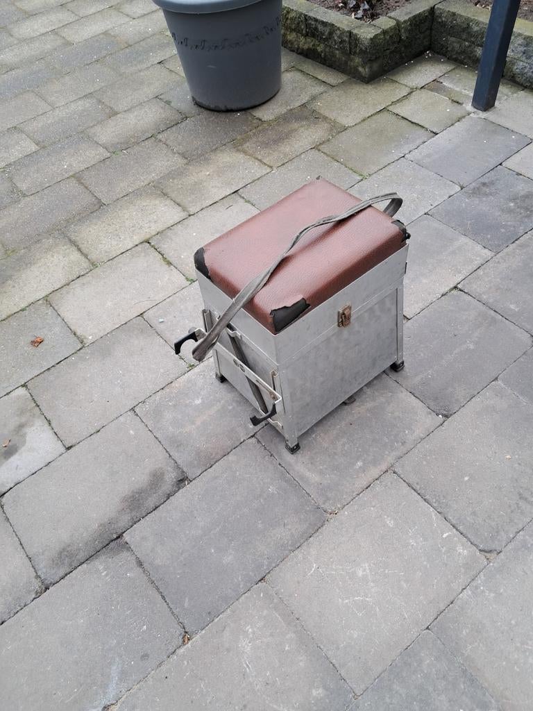 Vispullen witvis - Visstoel met opbergruimte, Ophalen, Gebruikt