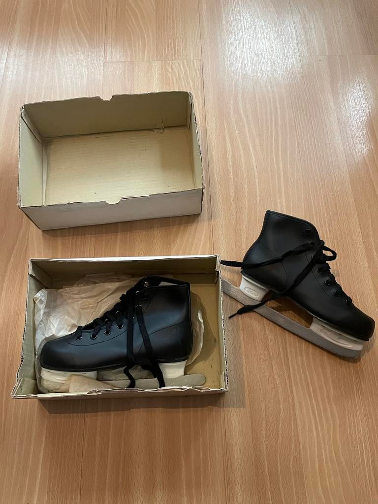 Schaatsen kunstschaatsen zgan maat 30, Ophalen of Verzenden, Zo goed als nieuw, Kunstschaatsen, Overige merken