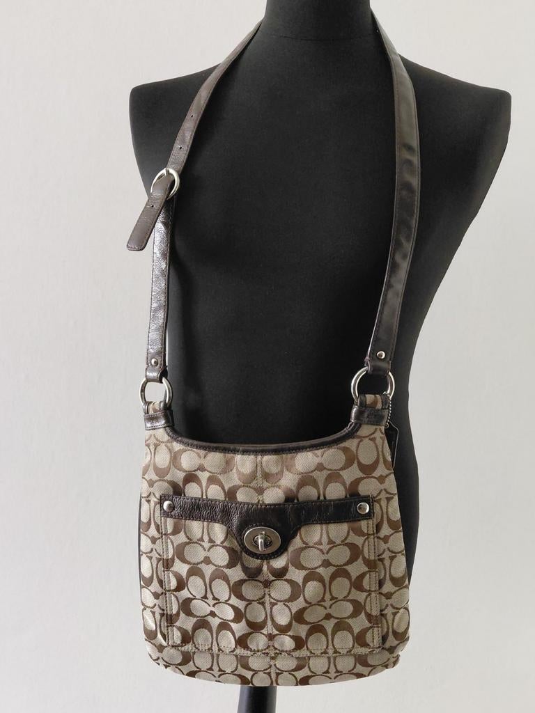 Originele Coach tas - Bruin met logo print, Sieraden, Tassen en Uiterlijk, Tassen | Schoudertassen, Gebruikt, Overige merken, Bruin