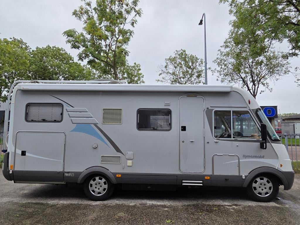 Hymer B614 Automaat | lage kilometerstand | bouwjaar 2005, Caravans en Kamperen, Campers, Achteruitrijcamera, Ringverwarming, 7 tot 12 maanden geleden