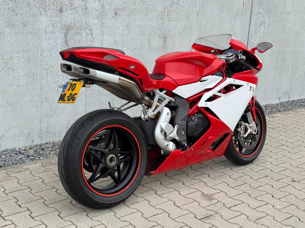 MV Agusta Sport F4 1000 R 2010 13dkm Nieuwstaat en Origineel - foto 3