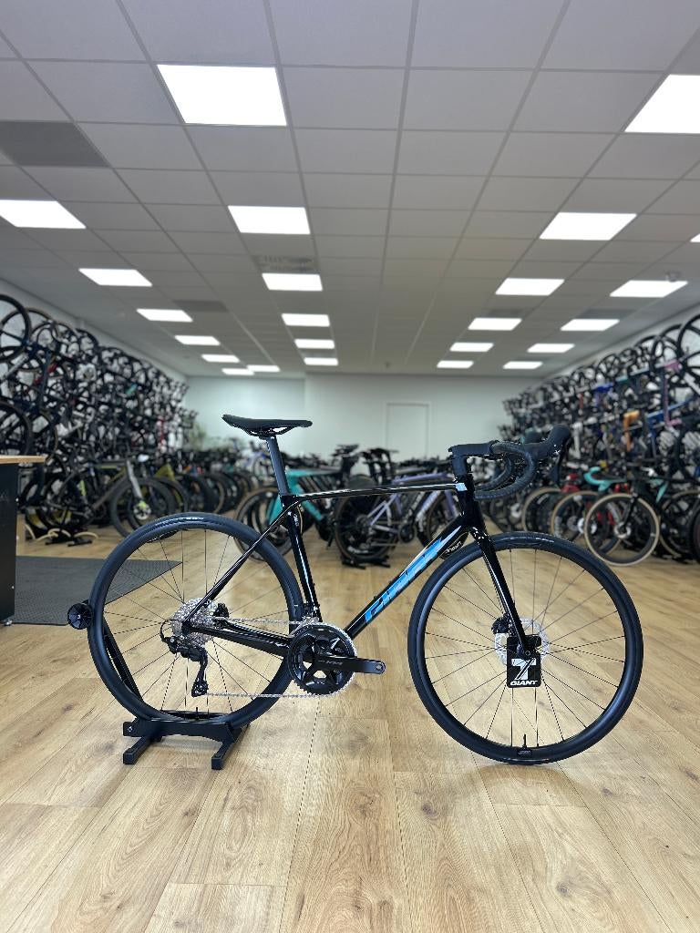 NIEUW Giant TCR Advanced Carbon Racefiets