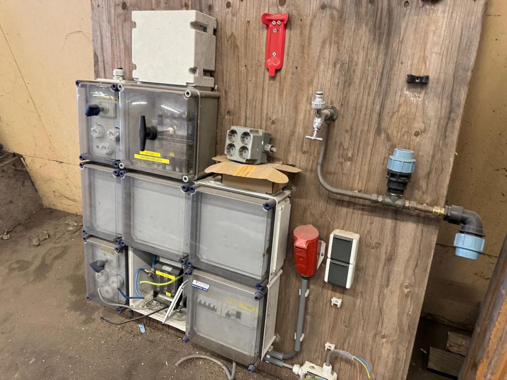 Complete meterkast opstelling met diverse componenten, Doe-het-zelf en Verbouw, Elektra en Kabels, Ophalen of Verzenden, Gebruikt