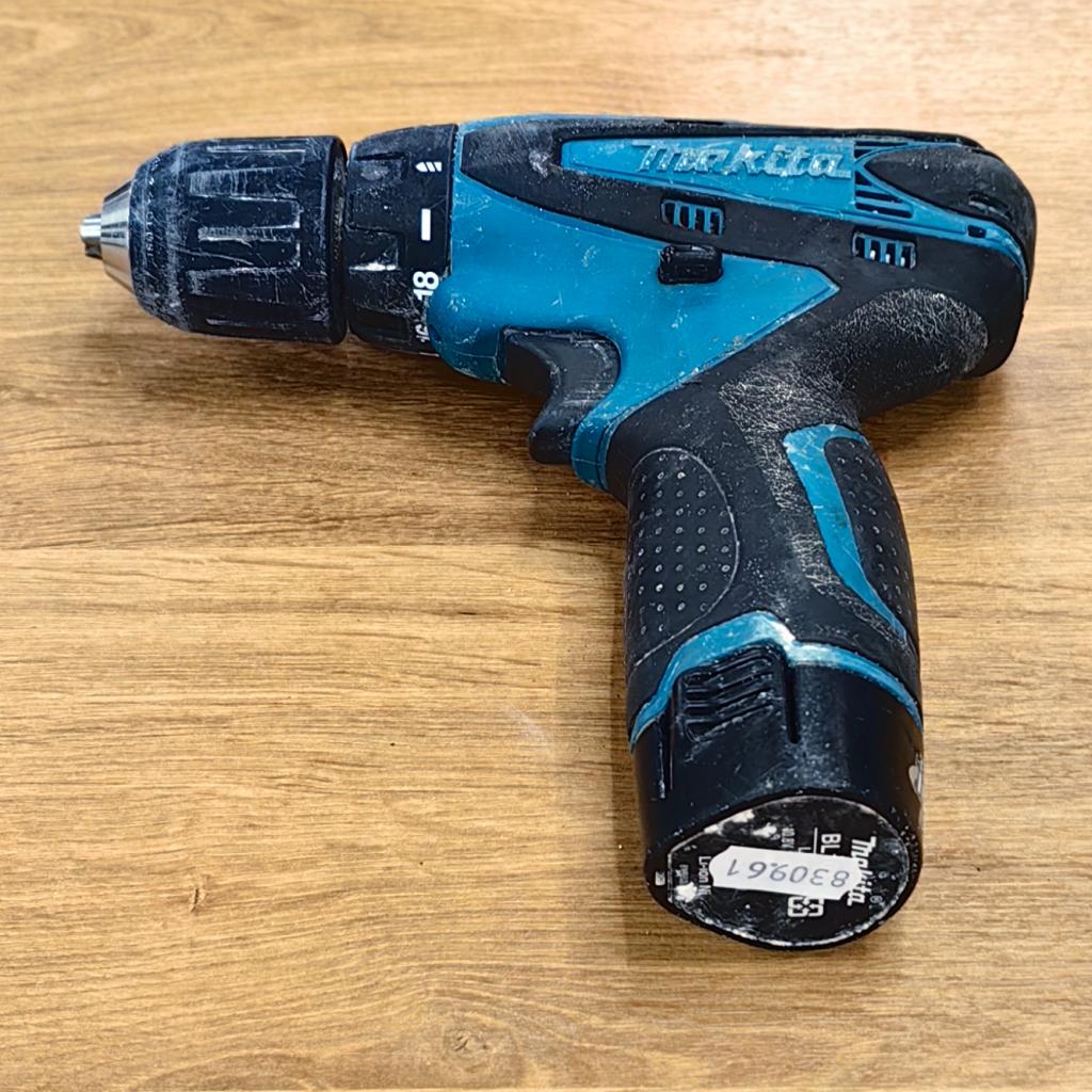 Makita DF330D Accu Boormachine | BJ 2012 - Gebruikt, Makita, Zo goed als nieuw, Support@makita.com, Makita Corporation, 3-11-8, Sumiyoshi-cho, 
Anjo, Aichi 446-8502
Japan