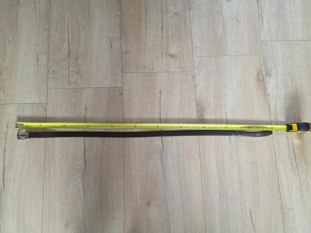 Donkerbruine riem, 110 cm, Kleding | Heren, Riemen en Ceinturen, Ophalen of Verzenden, Bruin, 105 tot 115 cm