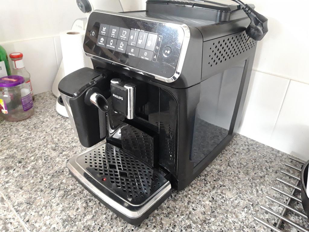 Automatisch koffiemachine Philips met melkopschuimer, Witgoed en Apparatuur, Koffiezetapparaten, Koffiemachine, Ophalen of Verzenden