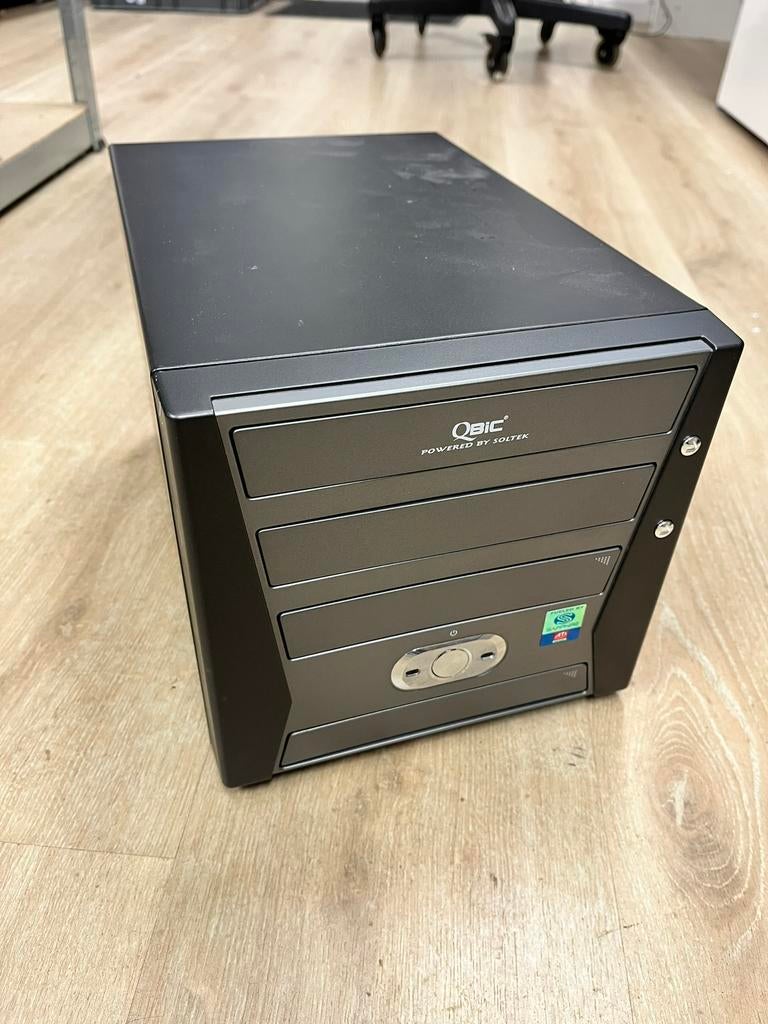 Qbic Retro Game PC mini Soltek pentium 4 SSD, Computers en Software, Ophalen of Verzenden, Zo goed als nieuw