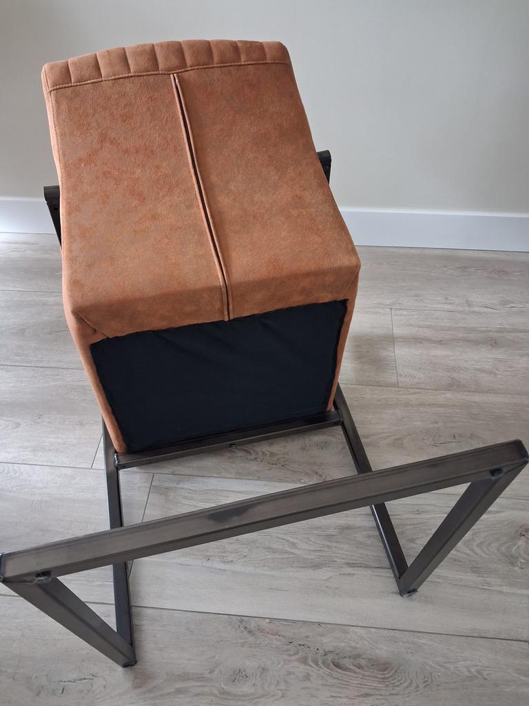 Set van 4 Eetkamerstoelen - Comfortabel en Stijlvol, Huis en Inrichting, Ophalen, Bruin, Zo goed als nieuw, Vier