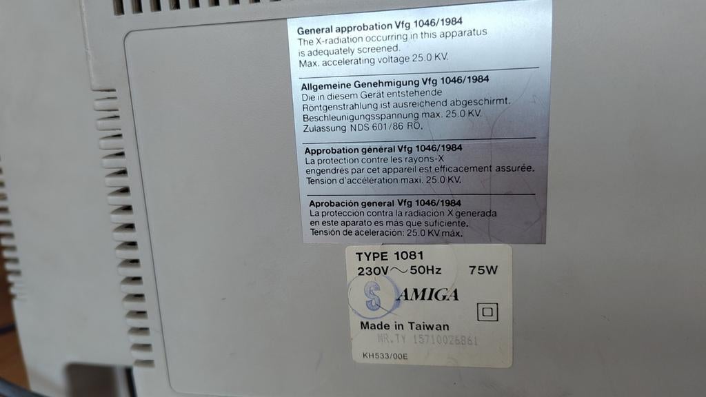 Amiga monitor (Type 1081) en IO-kaarten - Gratis af te halen, Ophalen, Amiga