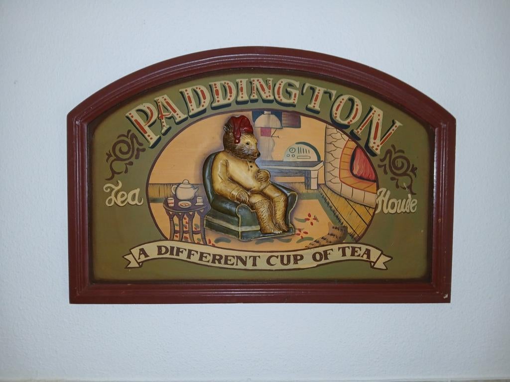 Paddington tea house wandbord hout ., Ophalen of Verzenden