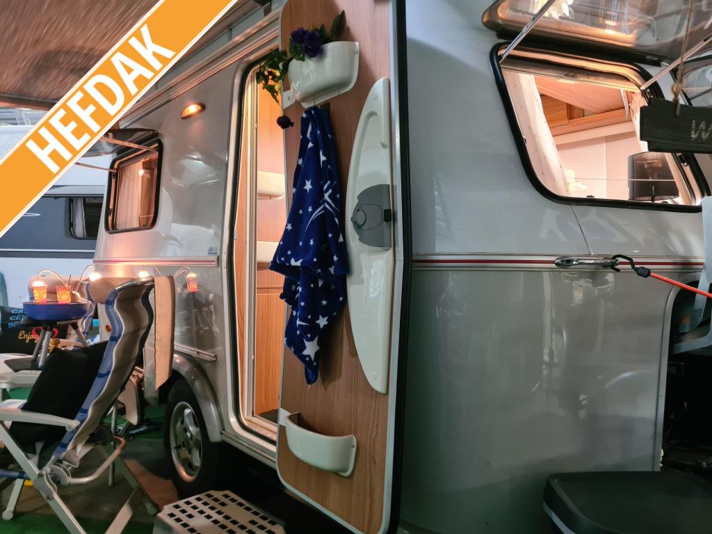 ERIBA TOURING FAM 310 / BJ 2013 / VASTE THULE LUIFEL, Bedrijf, Tot en met 3, 500 - 750 kg, Eriba