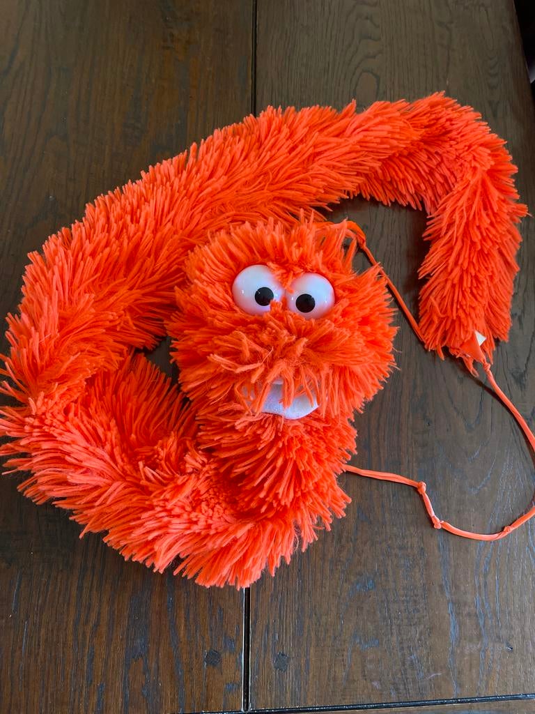 Wuppie knuffel oranje - lange harige worm, Gebruikt, Jongen of Meisje, Ah, Ophalen of Verzenden