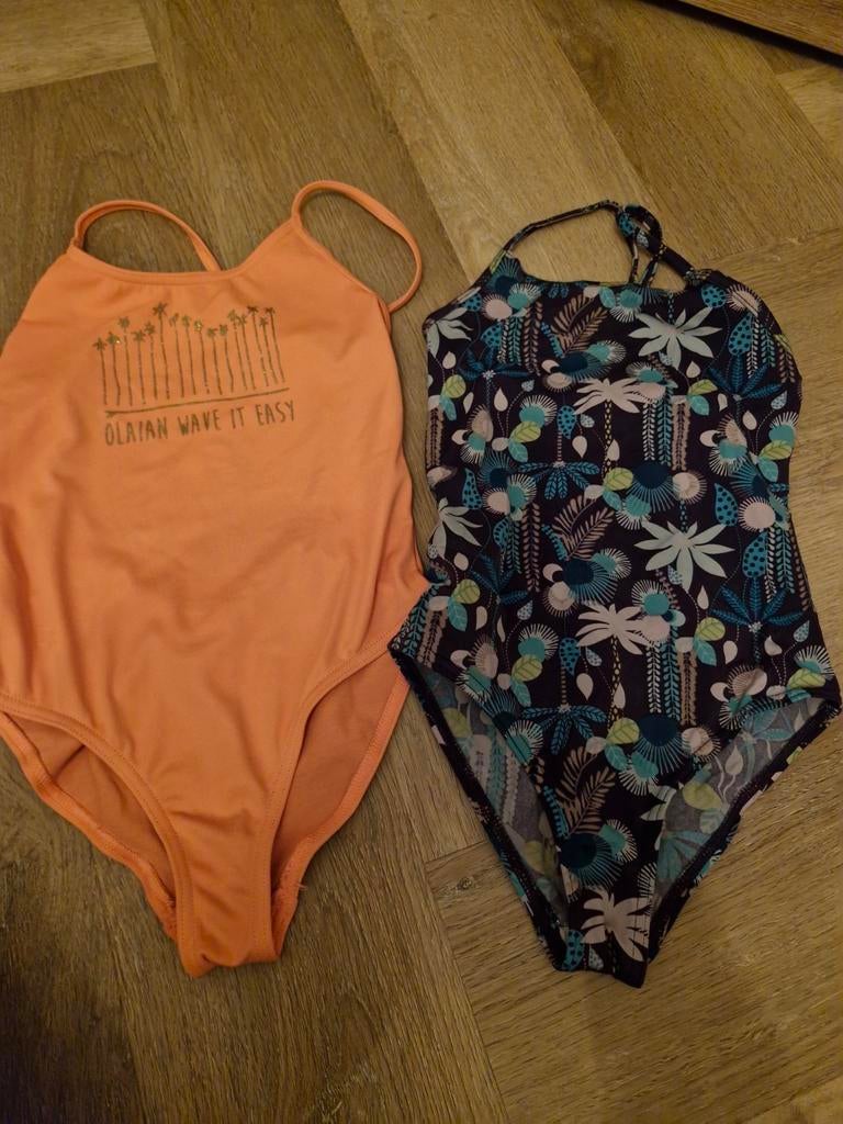 2 badpakken 128/134?, Kinderen en Baby's, Kinderkleding | Kinder-zwemkleding, Ophalen of Verzenden, Maat 128, Zwembroek