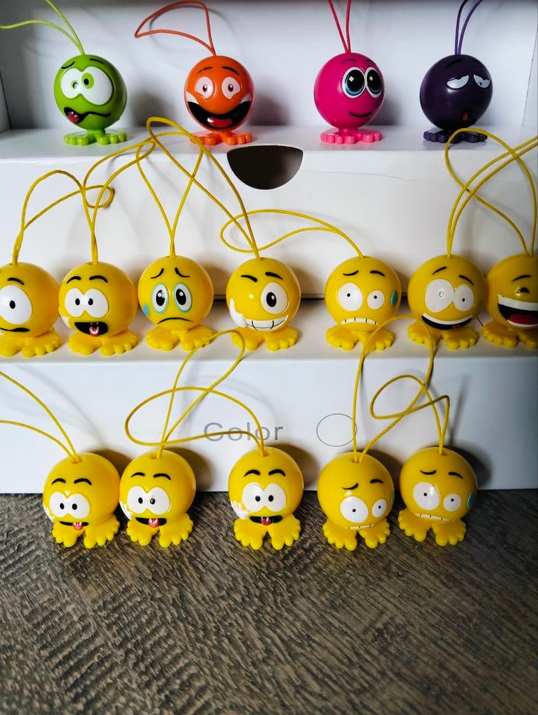 Webbie wave emoticon poppetjes, Ophalen of Verzenden