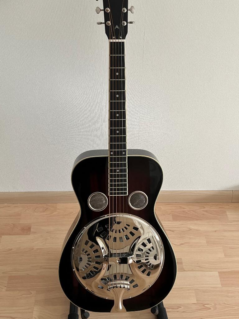 Recording King RR-50-VS Roundneck Resonator, Muziek en Instrumenten, Ophalen, Zo goed als nieuw, Resonator- of Dobrogitaar
