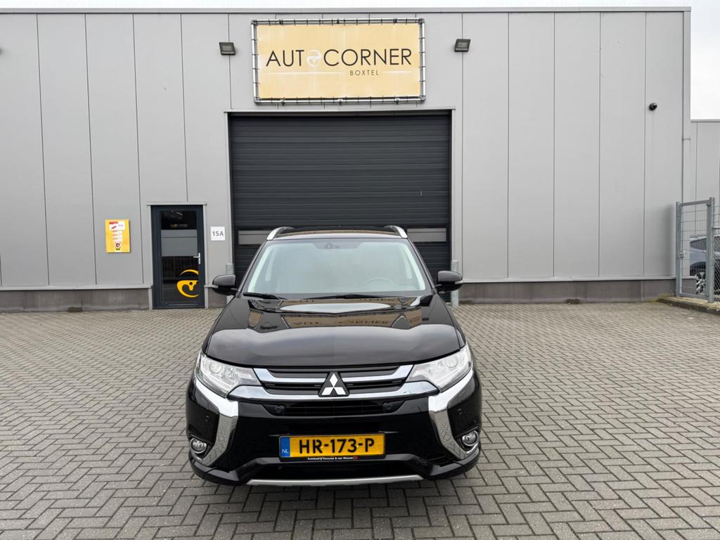 Mitsubishi Outlander 2.0 PHEV Executive Edition, Euro 6, 4 cilinders, 1820 kg, Zwart