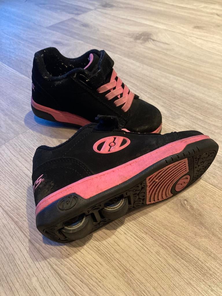 Heelys, zwart roze, maat 32, X2 wieltjes, als nieuw, Ophalen of Verzenden, Zo goed als nieuw, Kinderen