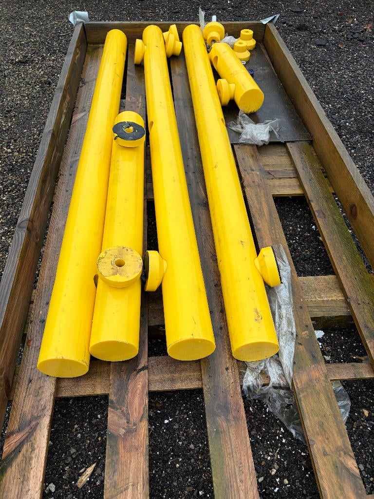 kunststof palen speelpalen afrasting paal ( 211 ), Ophalen, Gebruikt, Minder dan 180 cm, Palen