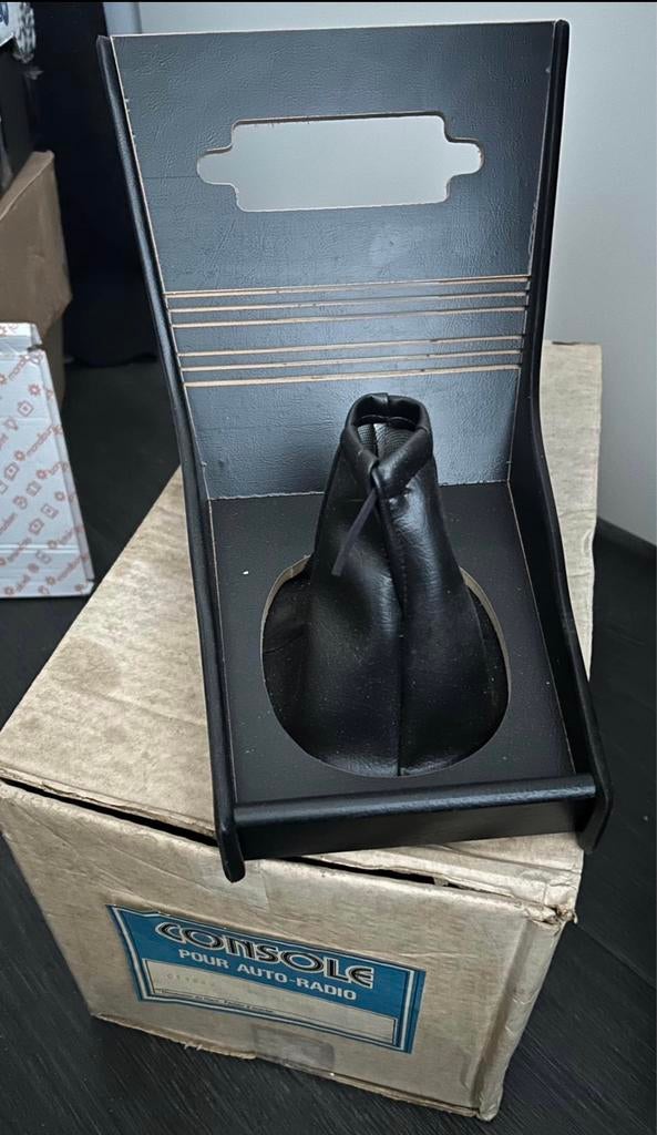 Radio/Middenconsole Ford Escort 1975(MK II), Ophalen of Verzenden, Nieuw