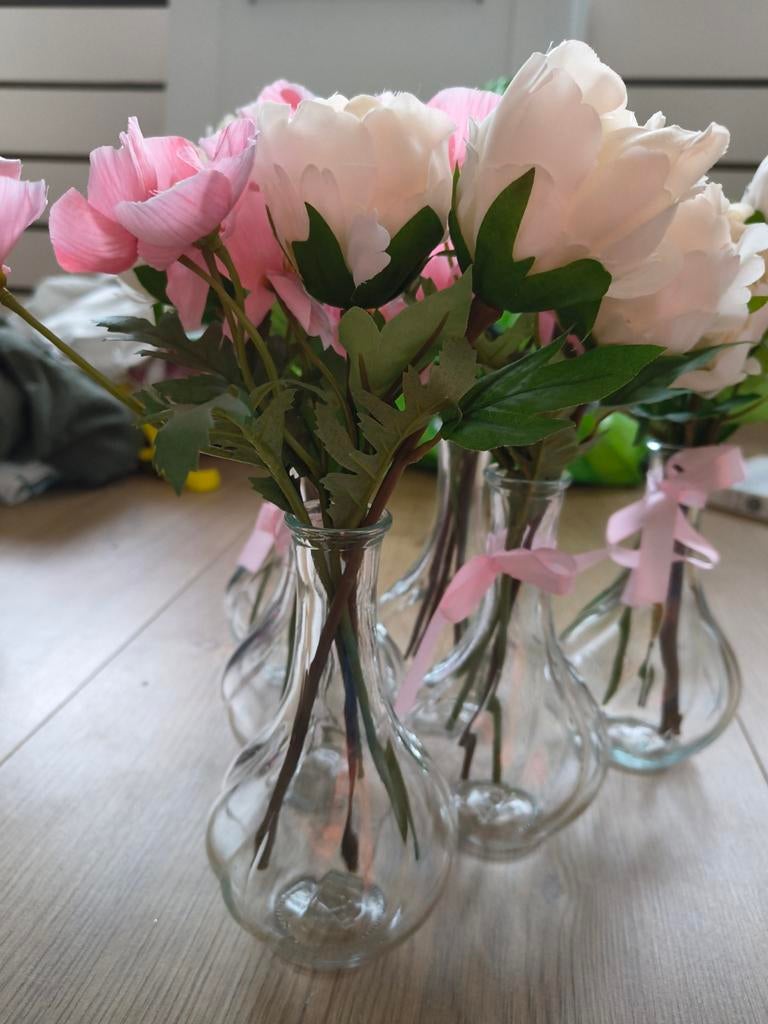 6 vaasjes met kunstbloemem, Ophalen, Zo goed als nieuw