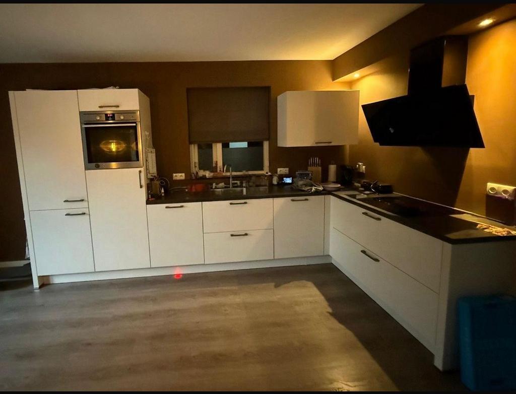 Complete nette jonge hoekkeuken, Gebruikt, Overige materialen, Wit, Hoekkeuken