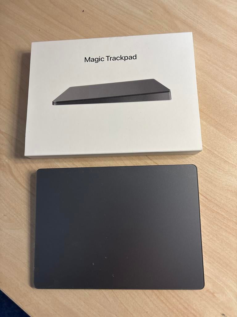 Apple Magic Trackpad 2, Computers en Software, Muizen, Ophalen of Verzenden, Zo goed als nieuw, Draadloos, Trackpad