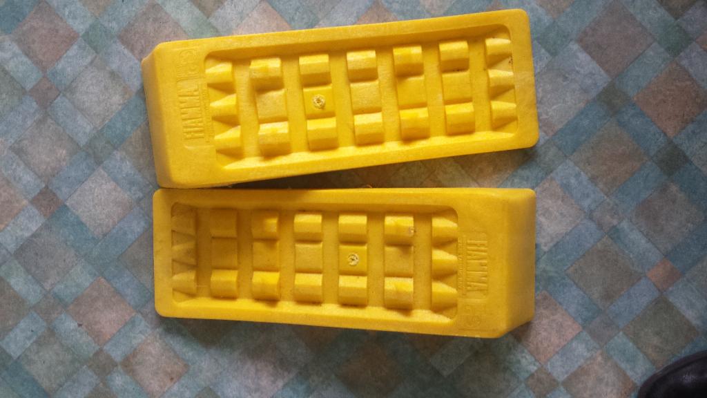 camper levelers + 240volt aansluitverloopsnoer, Ophalen of Verzenden, Zo goed als nieuw