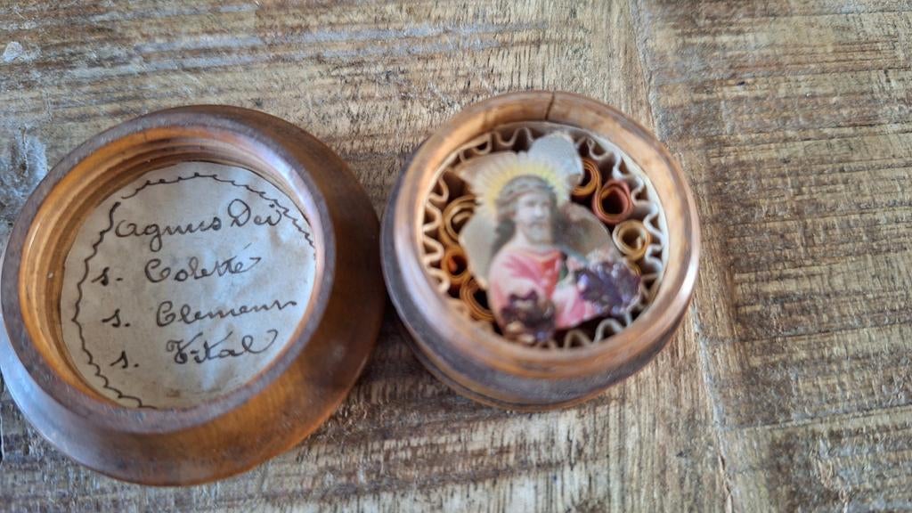 2 houten relekwie schroef doosjes, zie foto's, Ophalen of Verzenden