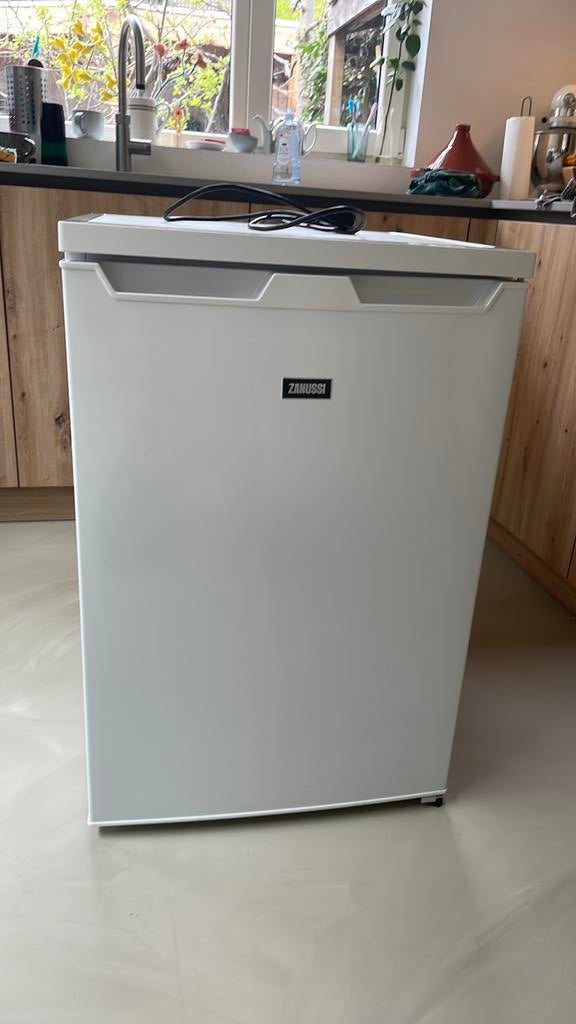 Zanussi tafelmodel koelkast 132L – werkt prima, Witgoed en Apparatuur, Vriezers en Diepvrieskisten, Gebruikt, Tussenbouw, Minder dan 60 cm