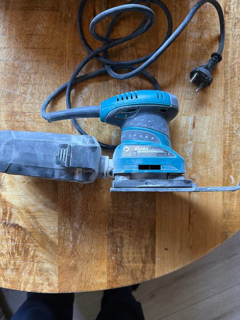 Makita vlakschuurmachine, Ophalen, Gebruikt, Vlakschuurmachine