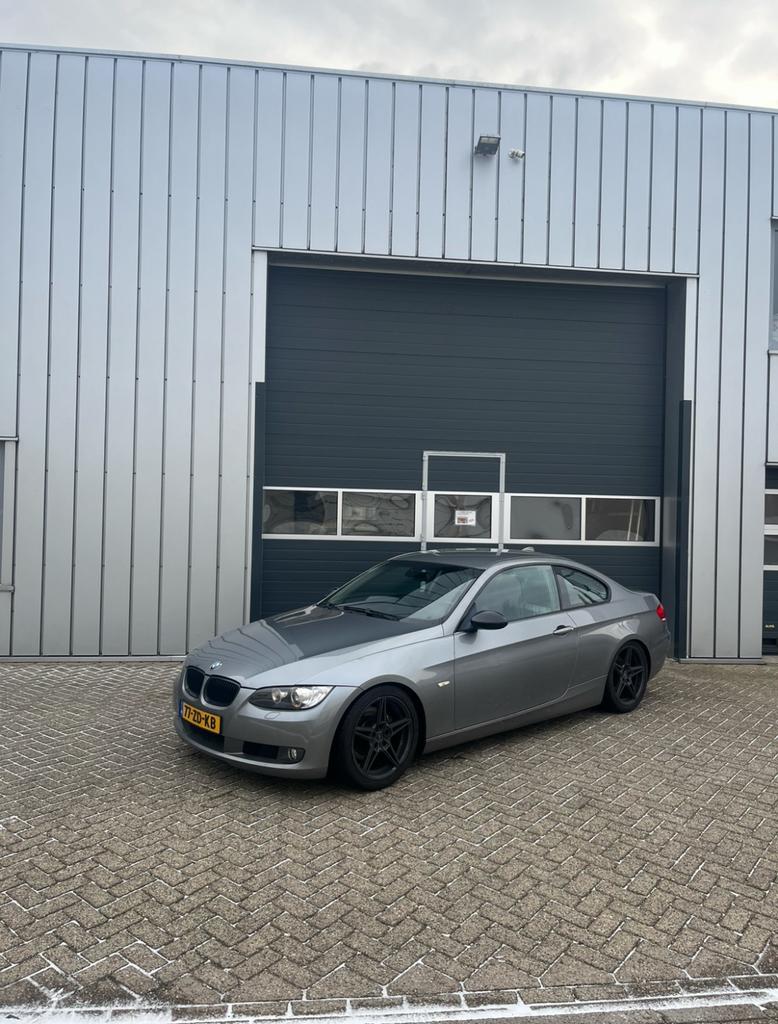 BMW 3-Serie 3.0 I 325 Coupe 2008 Handgeschakeld, Auto's, 745 kg, Achterwielaandrijving, Zwart, 4 stoelen