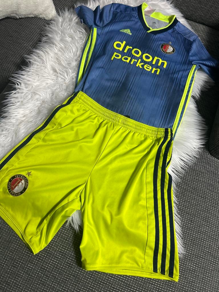 Feyenoord Thuisshirt en Broekje  Maat M kind, Maat 38/40 (M), Blauw, Overige typen, Ophalen of Verzenden