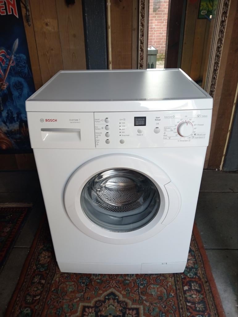 Goedwerkende wasmachine merk Bosch 1200 toeren 7kg, Minder dan 85 cm, Ophalen of Verzenden, Zo goed als nieuw, 1200 tot 1600 toeren