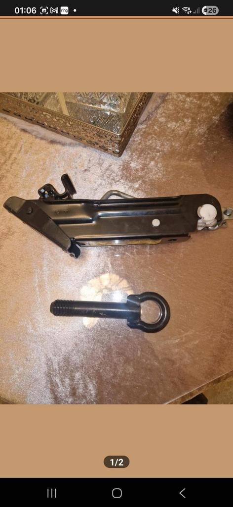 Te koop krik set toyota aygo mist sleutel, Ophalen of Verzenden, Manueel, Schaarkrik